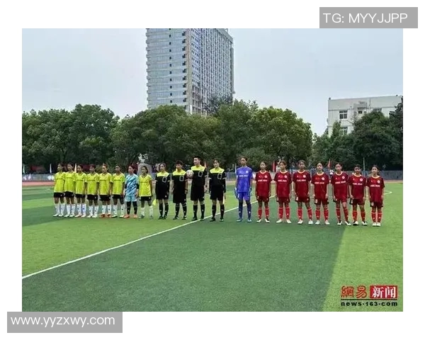 团结一心共赴赛场足球队合影记录我们的拼搏与梦想 团结一心共赴赛场足球队合影记录我们的拼搏与梦想